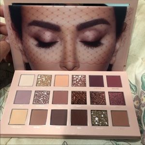 Huda Nude Palette